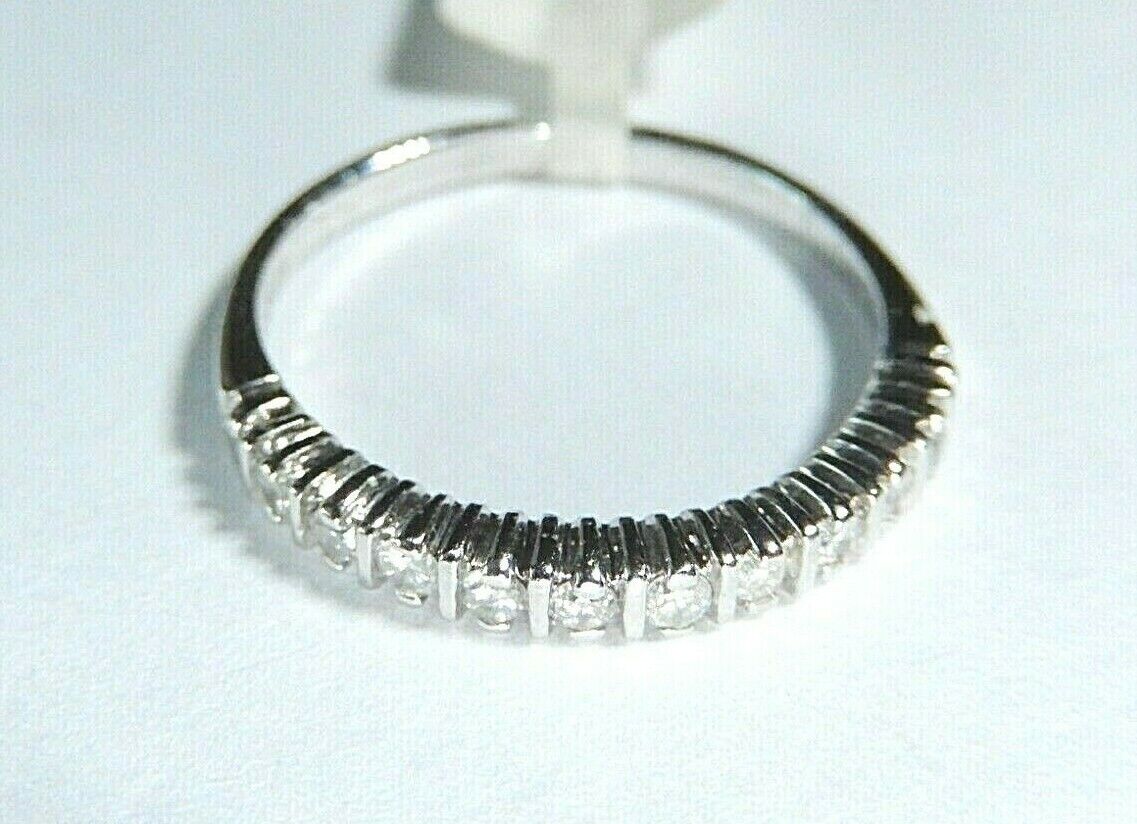 *NWT*  10K White Gold .33CT  Diamond Anniversary & Wedding  Engagement Band SZ 7