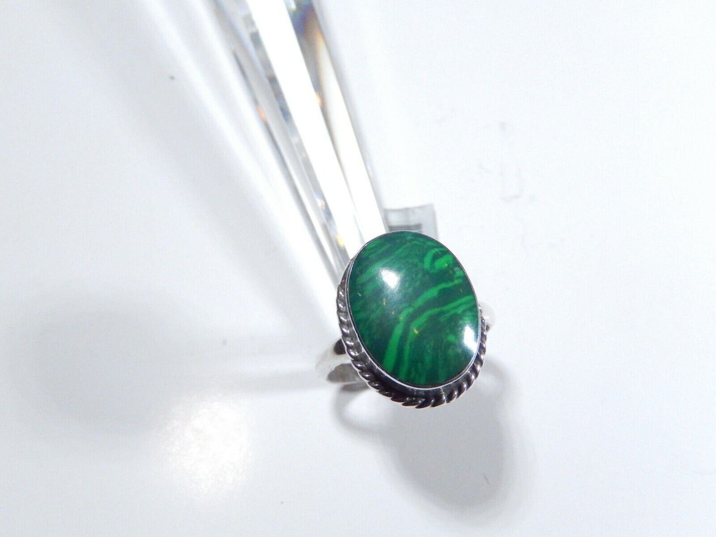 *VINTAGE*  Native American Sterling Silver Large Oval  Malachite Ring Size 10.75
