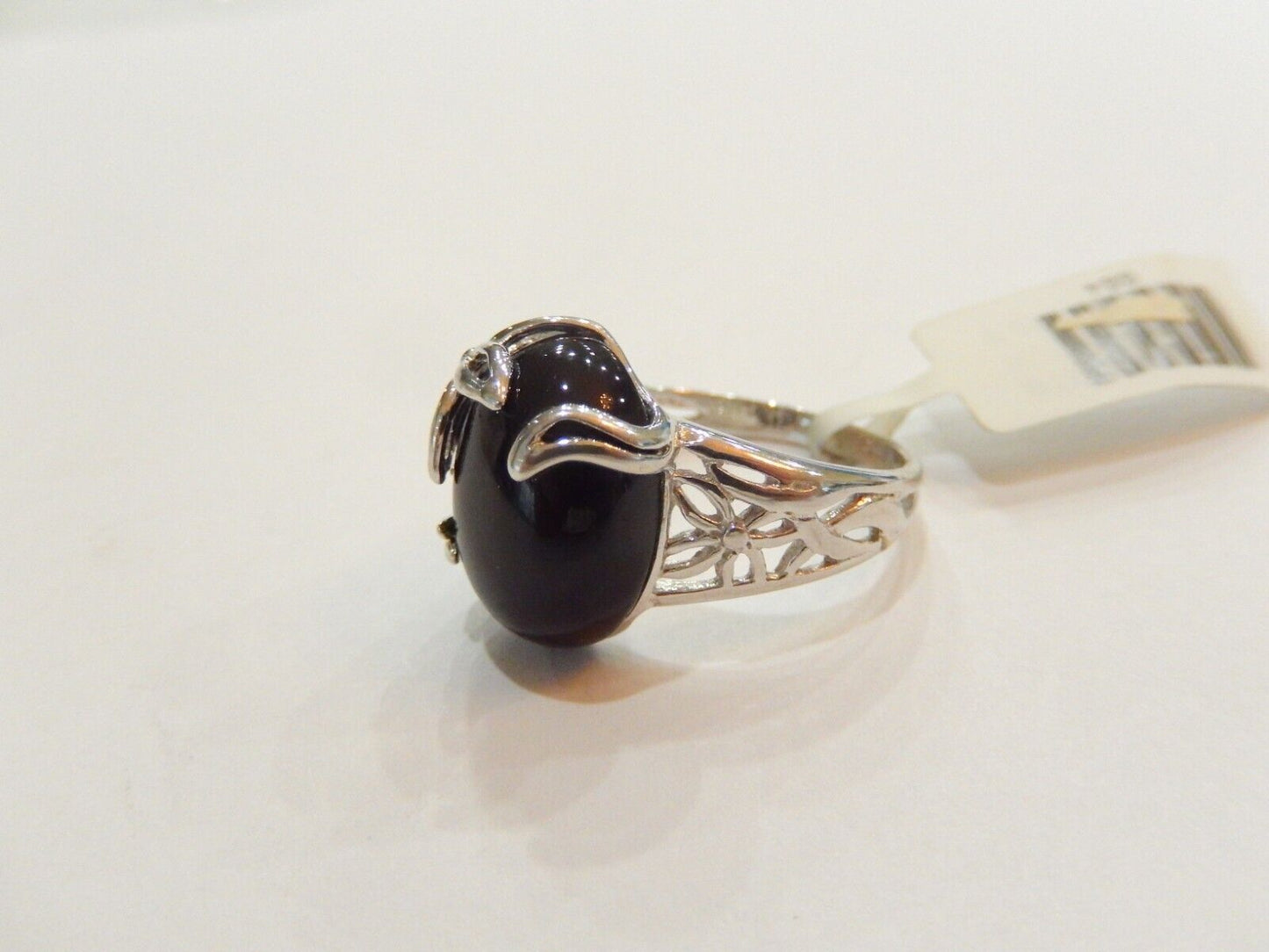 *VINTAGE*  Sterling Silver Flowers and Leaves Black  Onyx Stone RING Size 7.5