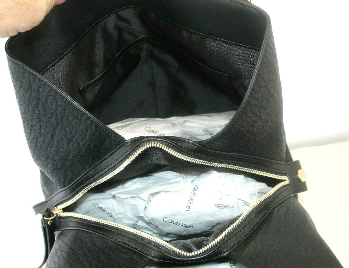 *NWT* $148.  Calvin Klein Elaine 3-Compartment Medium Tote Black Leather