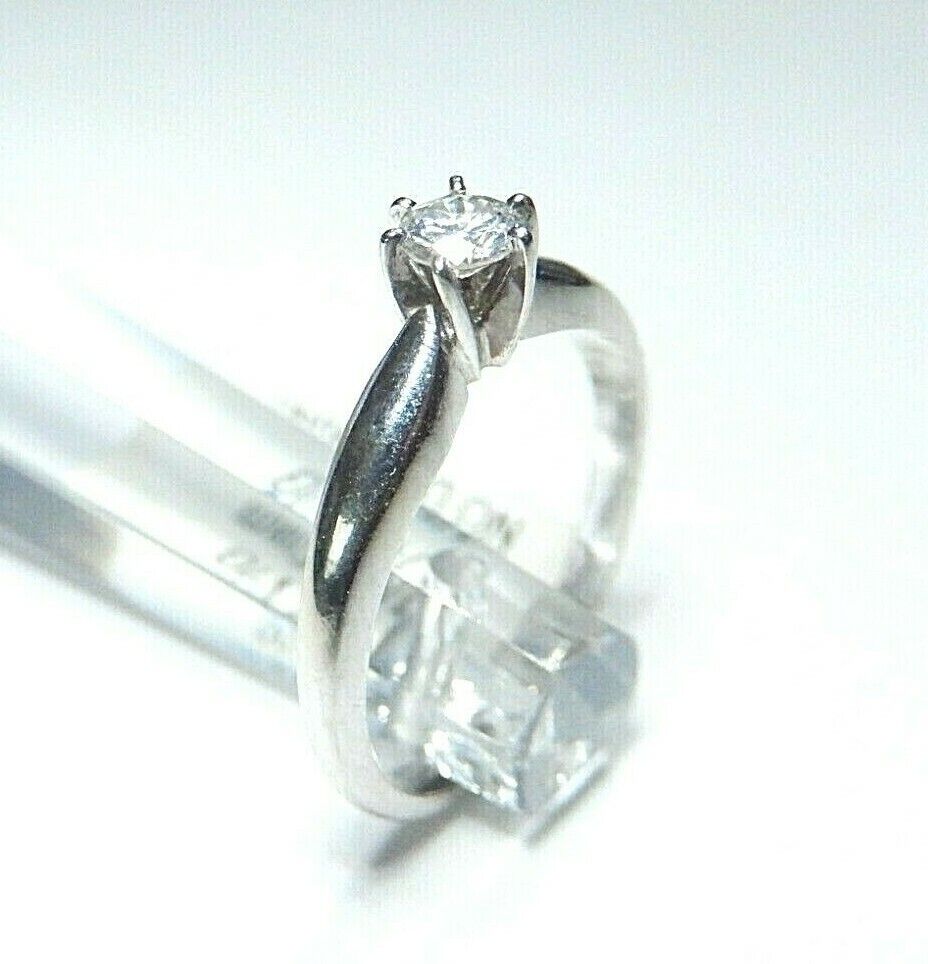 *NWT* 14k white Gold Round Natural VS Diamond Engagement Solitaire Ring Size 6