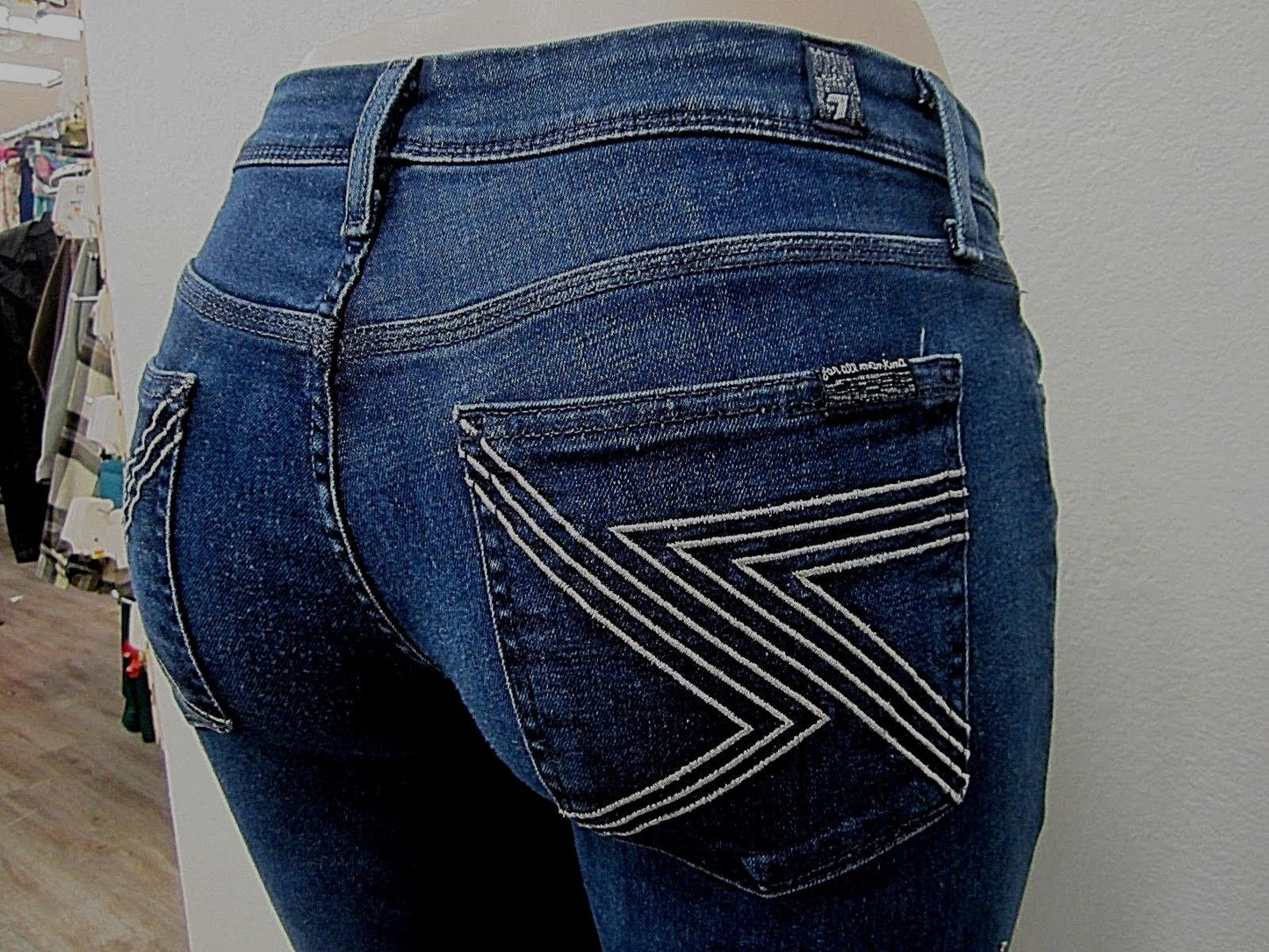 7 SEVEN FOR ALL MANKIND FLYNT BOOTCUT STRETCH JEANS LADIES SIZE 27
