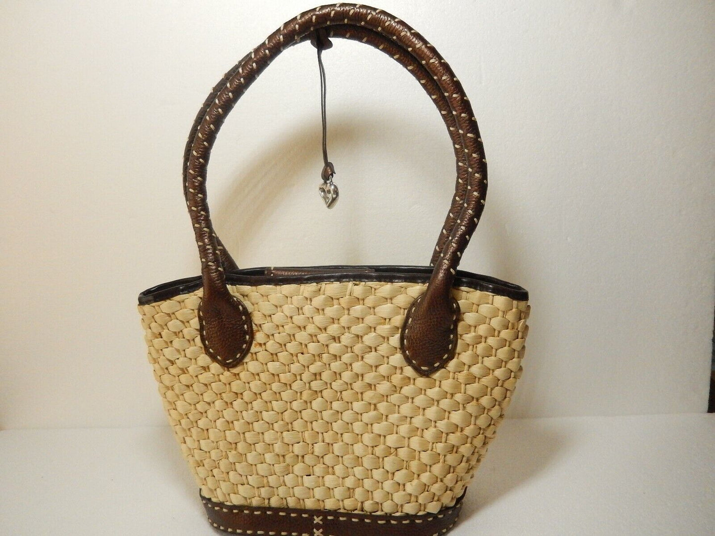 *MINT* Brighton Collectibles Big Straw Handbag with Detailed Leather Accents