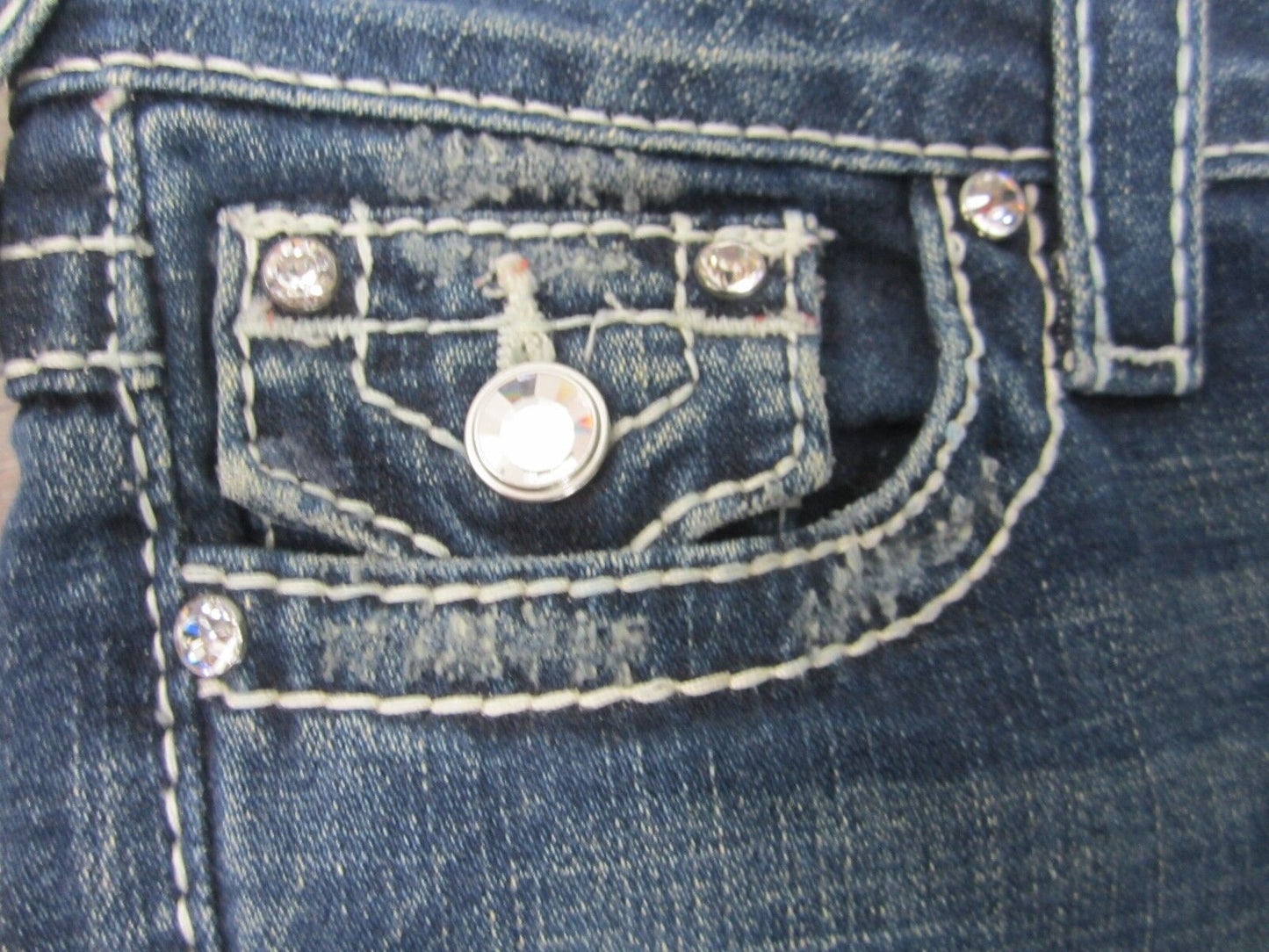 AUTHENTIC NWOT TRUE RELIGION WOMEN'S Capri JEANS Disco Sophie Big T SWAROVSKI