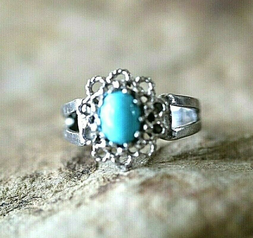 *VINTAGE*  Sarah Coventry Ring with Turquoise in Sterling Silver Size 6.75