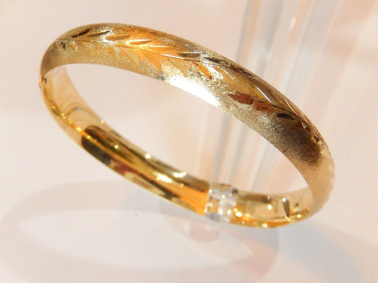 *VINTAGE* 14K Yellow Gold 10mm Florentine Engraved Hinged Bangle Bracelet 14.49g