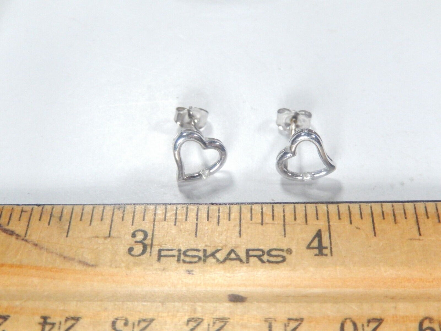 *VINTAGE*  14K White Gold  Diamond  Open Heart Stud Earrings 9mm
