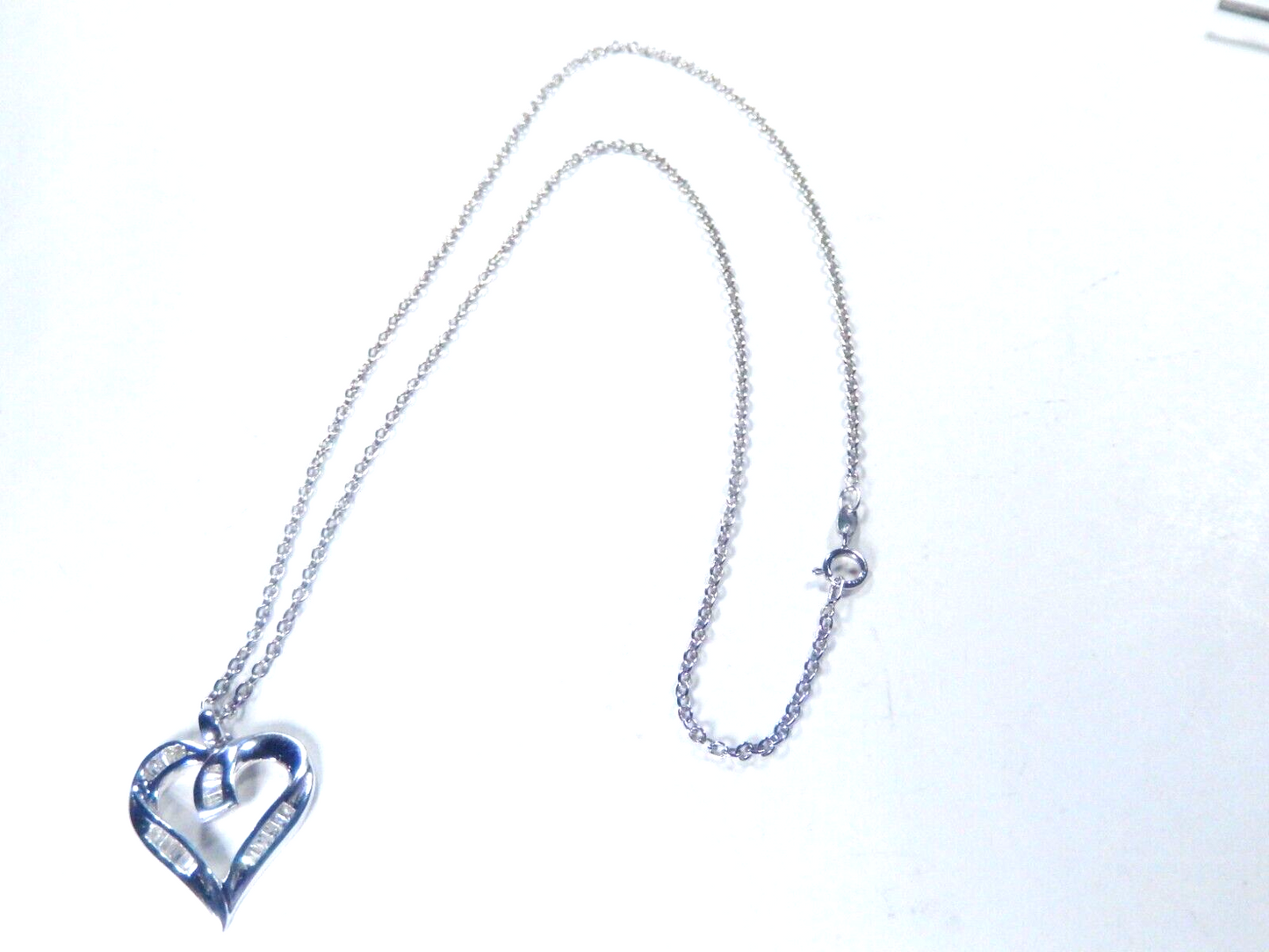 *VINTAGE*  10K  White Gold Baguette Natural Diamond Heart Pendant  w/18"chain