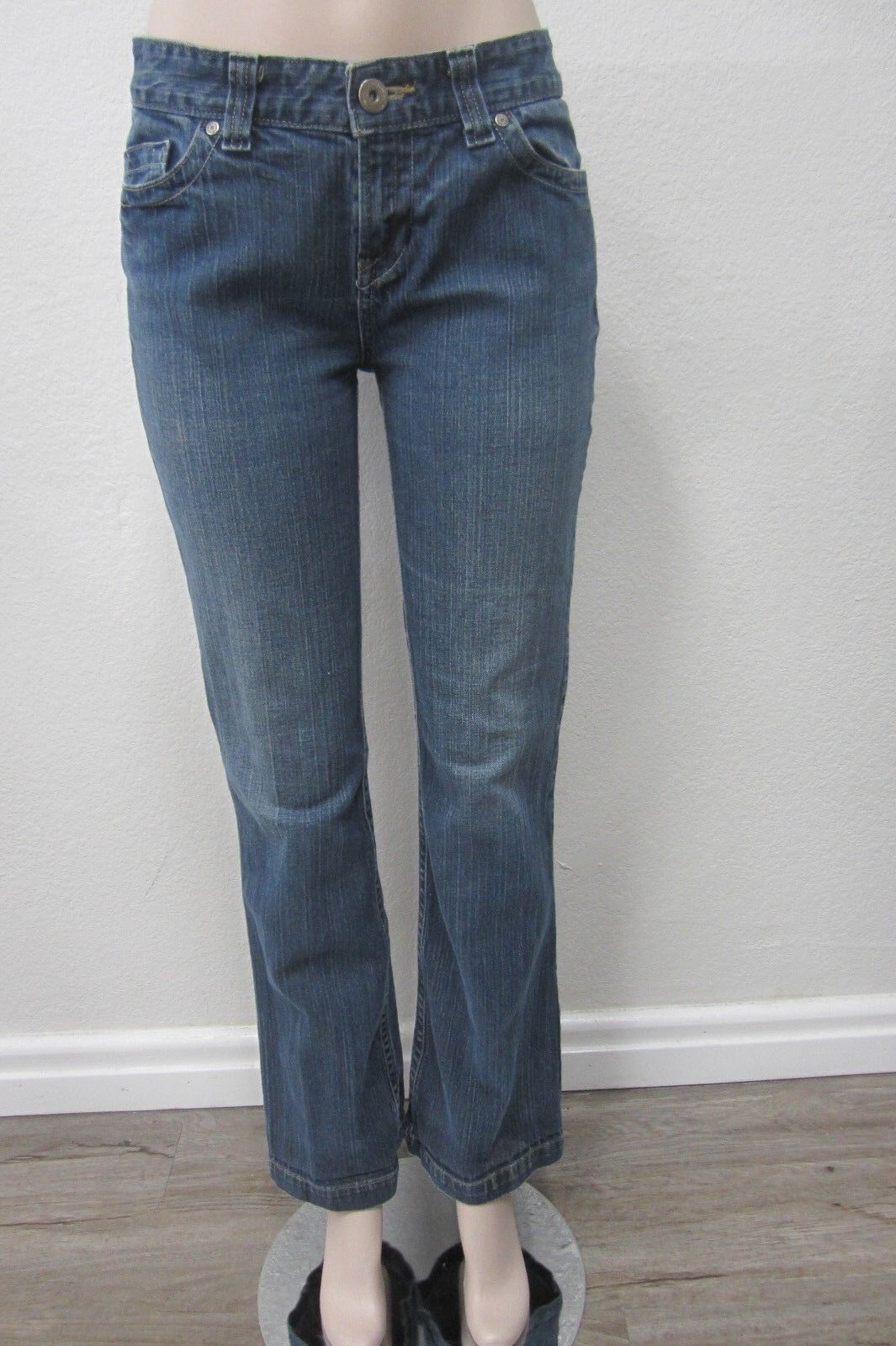 *NICE* Calvin Klein Women's  Low Rise Flare Boot Cut Jeans Size 10 x L32