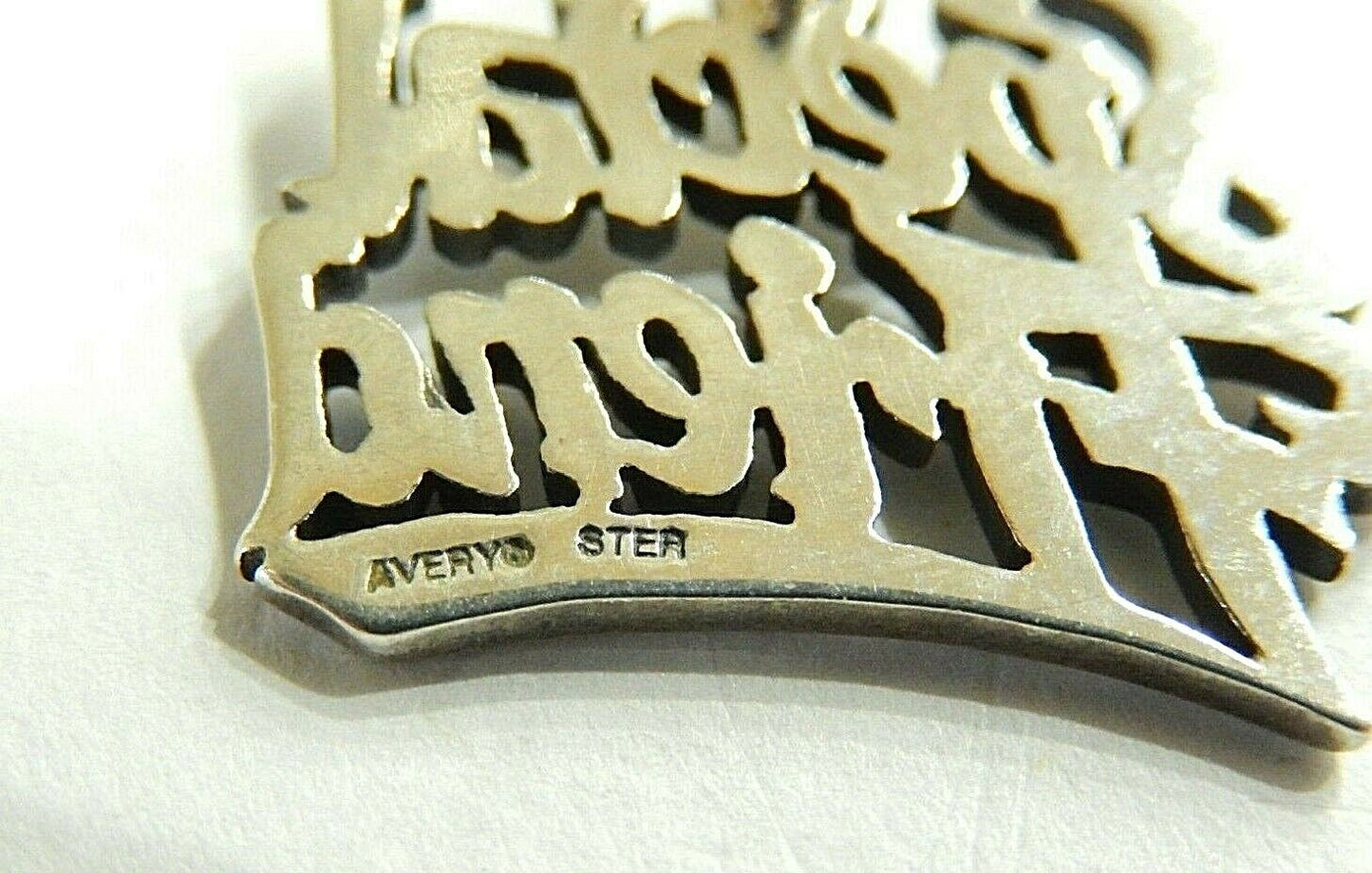 *JAMES AVERY*  R E T I R E D  - Sterling Silver Special Friend Charm