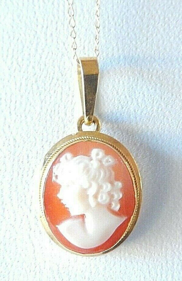 Vintage 18k Yellow Gold Carved Shell Cameo Pendant 5/8" x 1/2" W / 18" 10k Chain