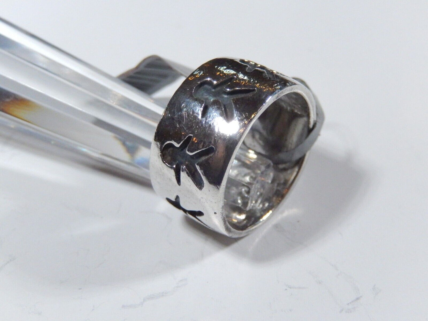 *VINTAGE* SOUTHWEST Sterling Silver Children Playing 10mm Wide Band Ring Sz 5.75