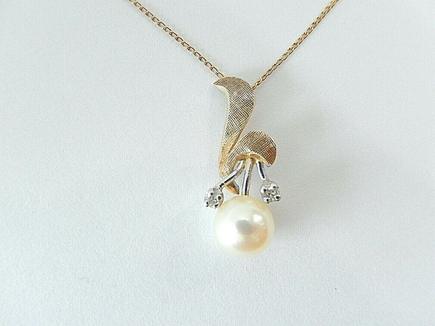 *VINTAGE*  Pendant 14k Yellow Gold 7mm Pearl & Diamond 15"  Necklace 14K NICE!!