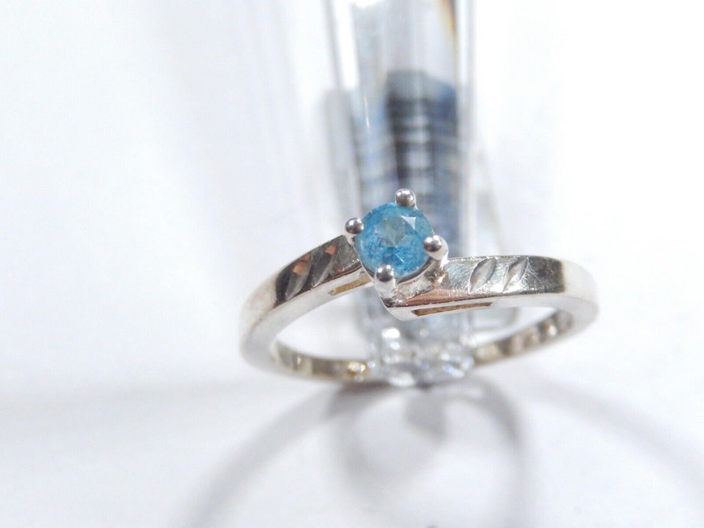 Round Blue Topaz Gemstone Solitaire Decorative 925 Sterling Silver Ring Sz 8.75