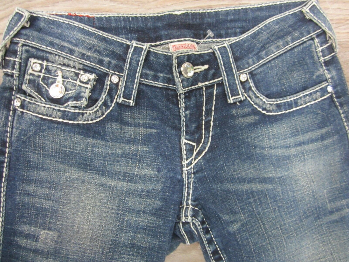 AUTHENTIC NWOT TRUE RELIGION WOMEN'S Capri JEANS Disco Sophie Big T SWAROVSKI