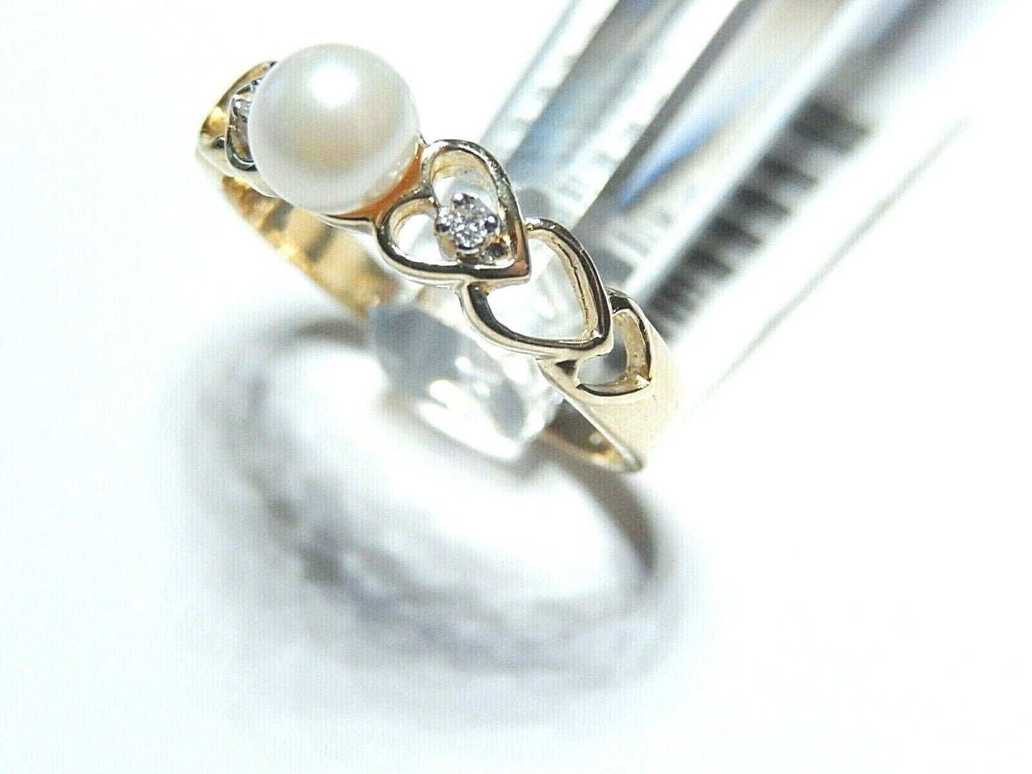 10K Yellow Gold 5mm Pearl  with Diamond Accent Ring Size 6.5