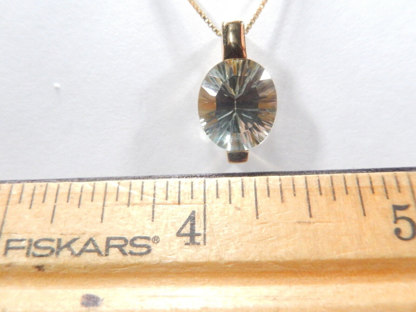 *VINTAGE* 14K Yellow Gold 5.00 CT Fancy Cut Oval Green Quartz Pendant w/18"chain