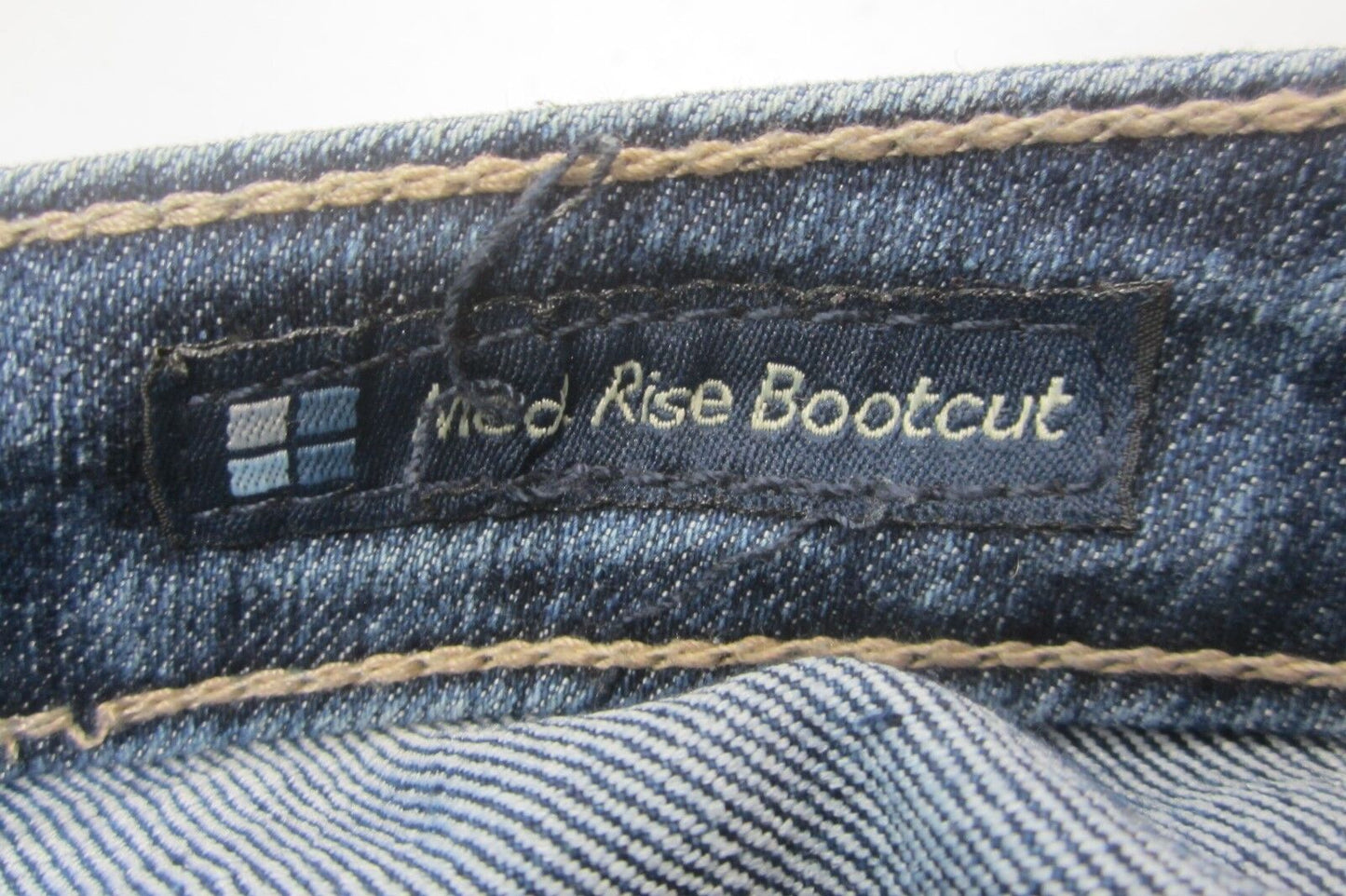 *MINT*  Salt Works Women's  New York City Med Rise Bootcut Jeans Sz 8 x L32