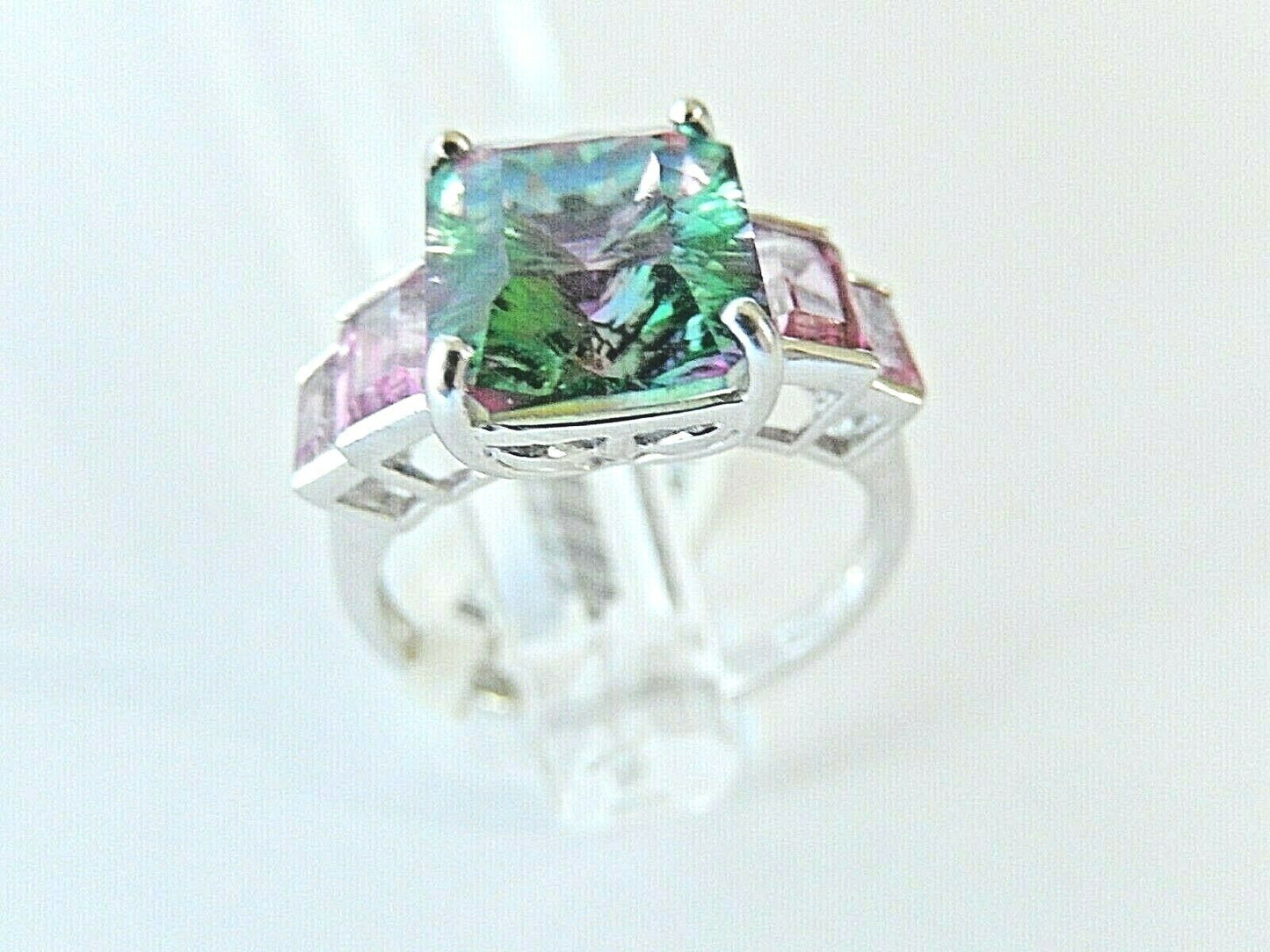 *NWT* 10K White Gold 7CT Mystic Topaz / Amethyst Ladies Ring Jewelry Size 9.25