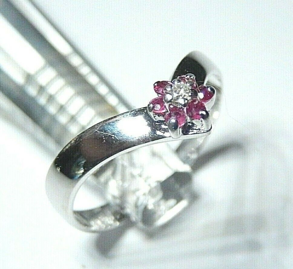 *NWT* 14K White Gold " V " Shape Ruby & Diamond 3.5mm Band Ring Size 9.25