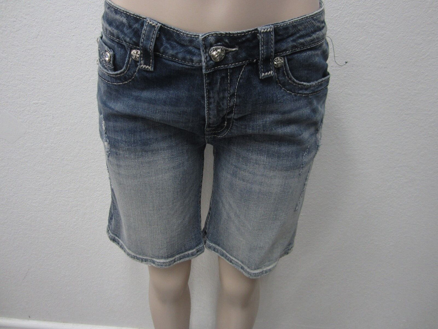 MINT Miss Me Bermuda Shorts Medium Wash Embellished Rhinestones JP5341M Sz 28x12