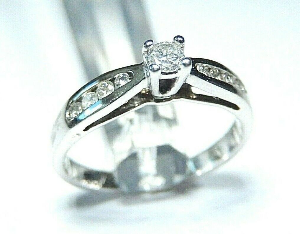 *NWT* 10k White Gold  Round Cut Natural Diamond Wedding Engagement Ring Size 6.5